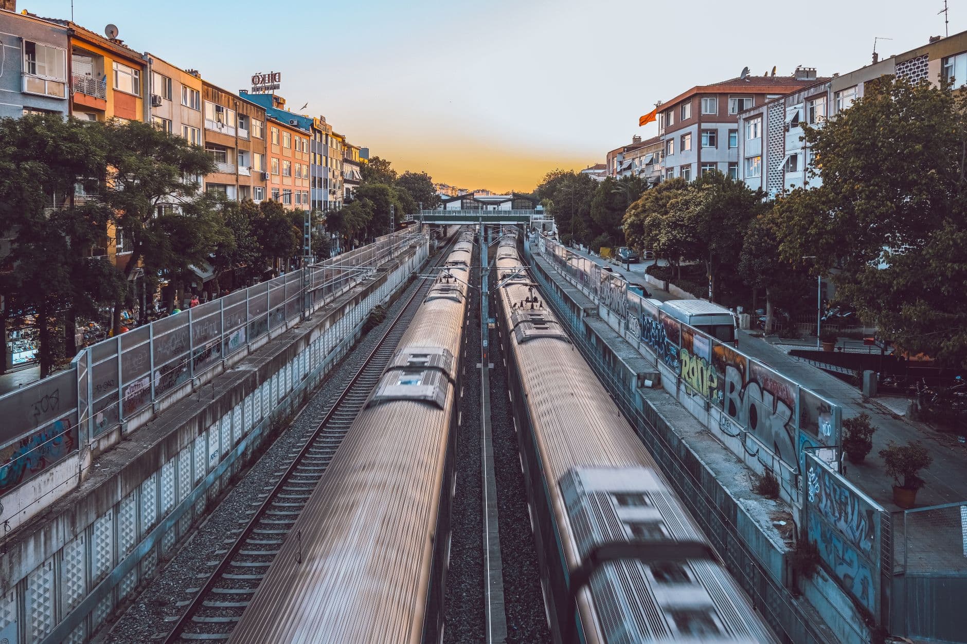 Istanbul Airport to the High-Speed Train (YHT) in 2026: Halkalı, Söğütlüçeşme & Pendik